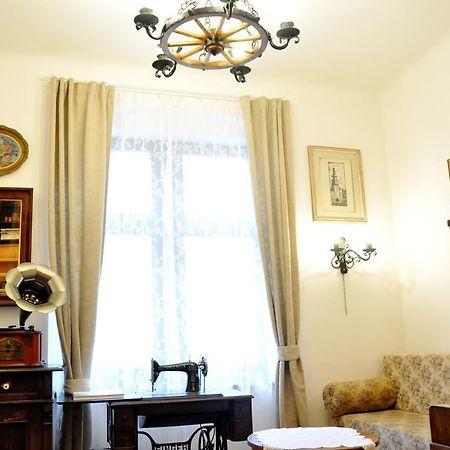 Traditional Slovak Apartment Bratislava Exterior foto